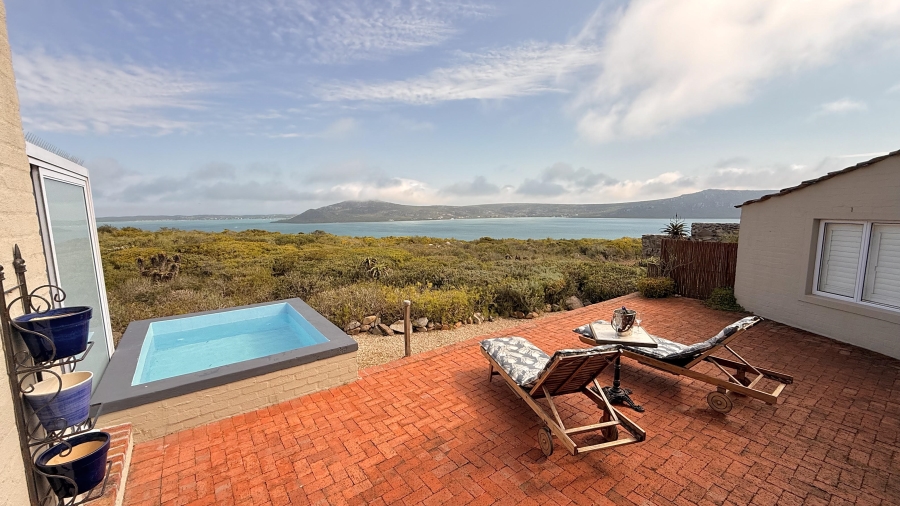 4 Bedroom Property for Sale in Myburgh Park Western Cape